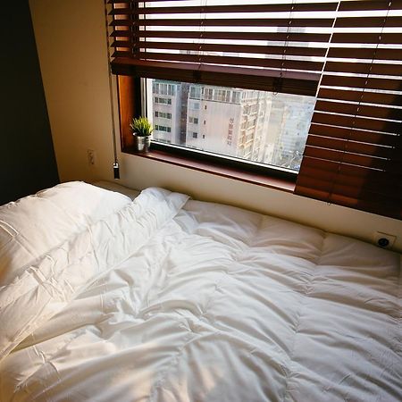 Morning Dew Guesthouse Пусан Экстерьер фото