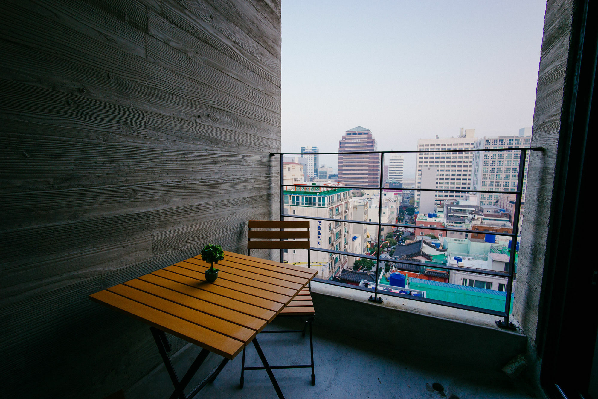 Morning Dew Guesthouse Пусан Экстерьер фото